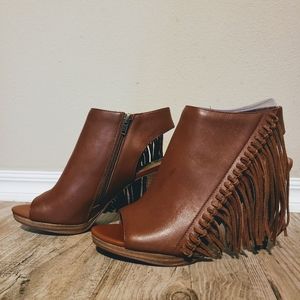 Cognac Reba fringe booties
